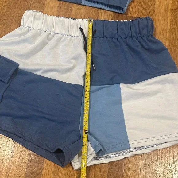 Shein | Women’s Blue and White Colorblock Crop Top and Shorts Set - Picture 4 of 11